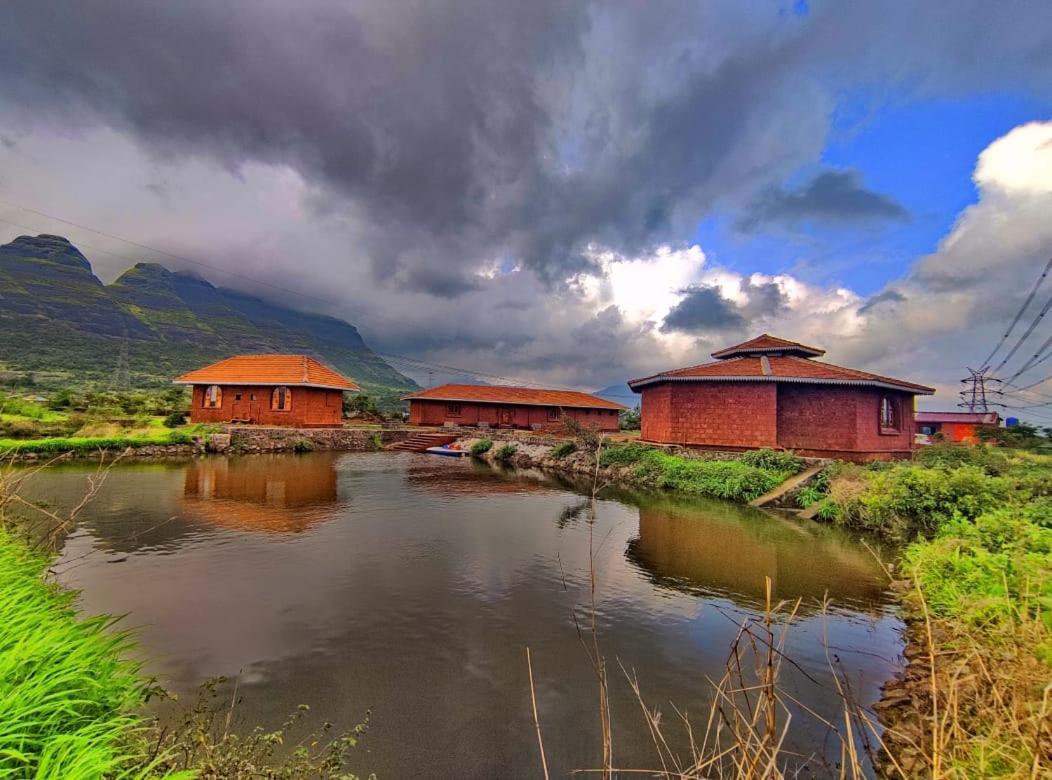 Umbartha Resort Naneghat Ghātghar Exterior foto